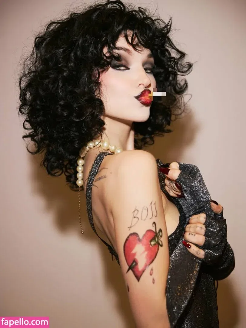 Dove Cameron Onlyfans Photo Gallery 