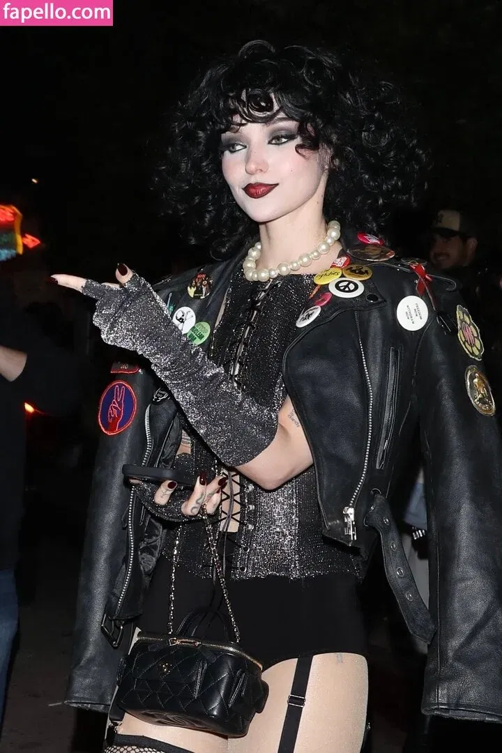 Dove Cameron Onlyfans Photo Gallery 