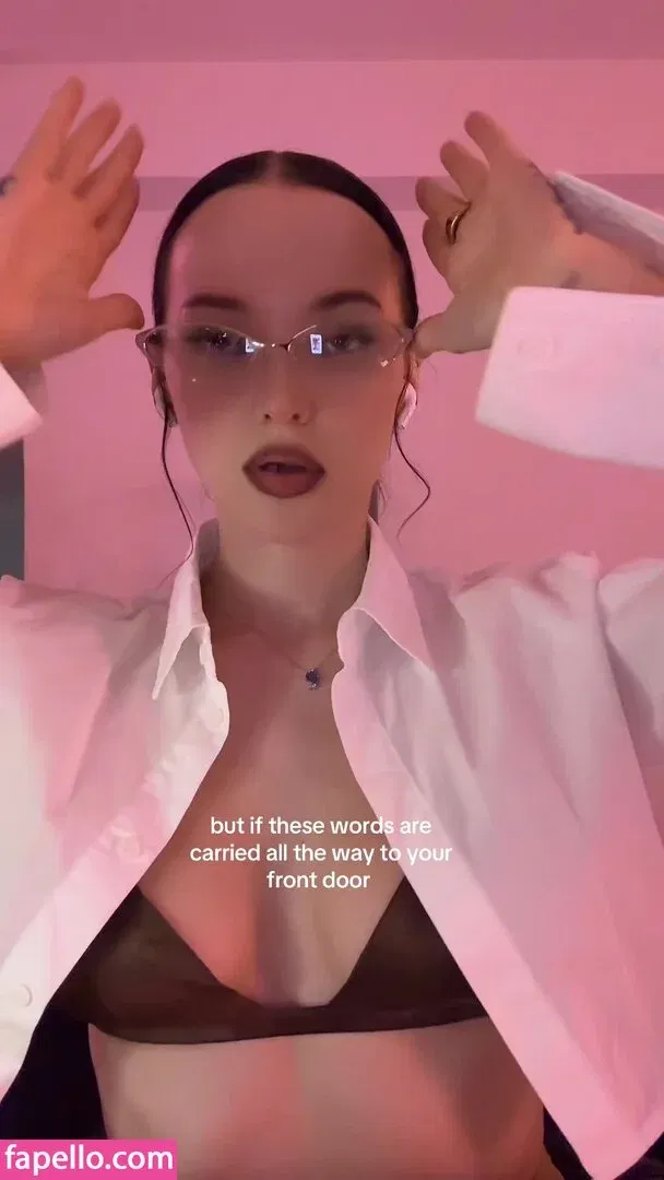 Dove Cameron Onlyfans Photo Gallery 