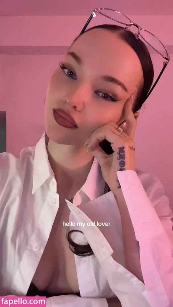 Dove Cameron Onlyfans Photo Gallery 