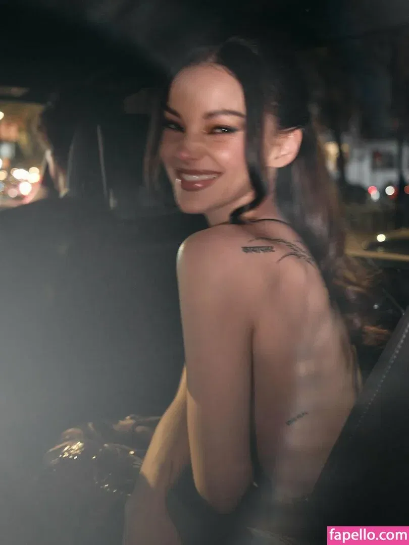 Dove Cameron Onlyfans Photo Gallery 