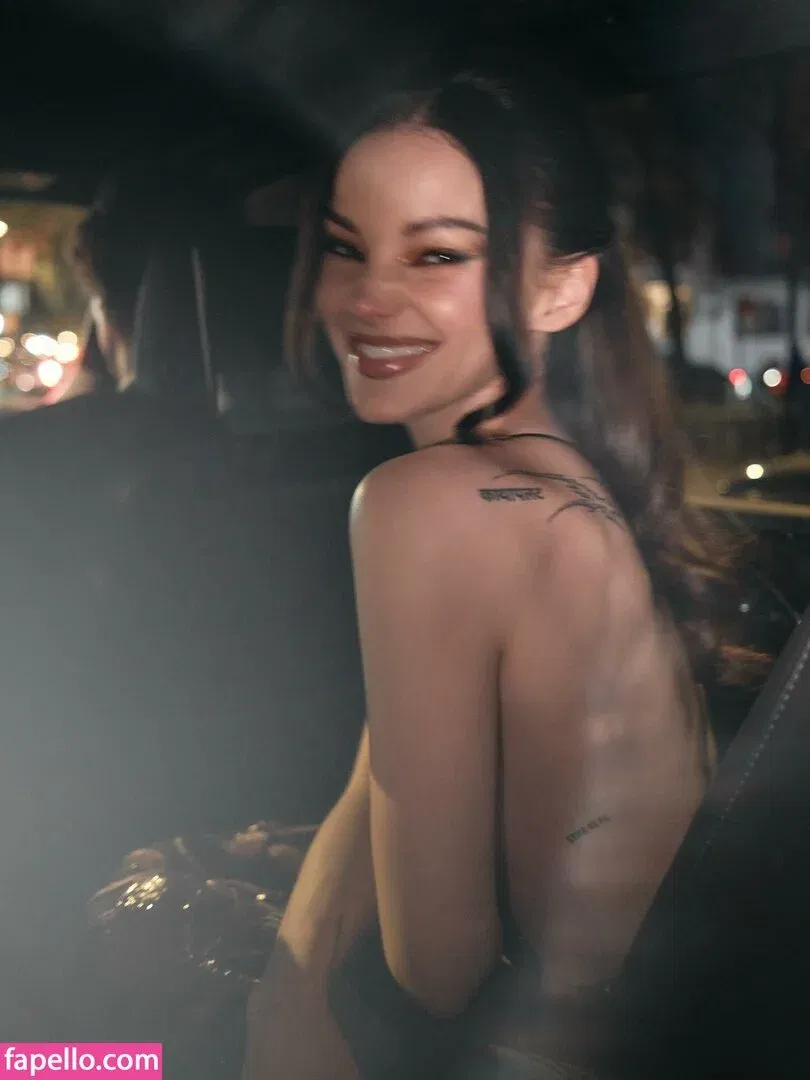 Dove Cameron Onlyfans Photo Gallery 