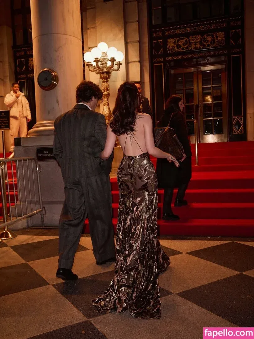 Dove Cameron Onlyfans Photo Gallery 