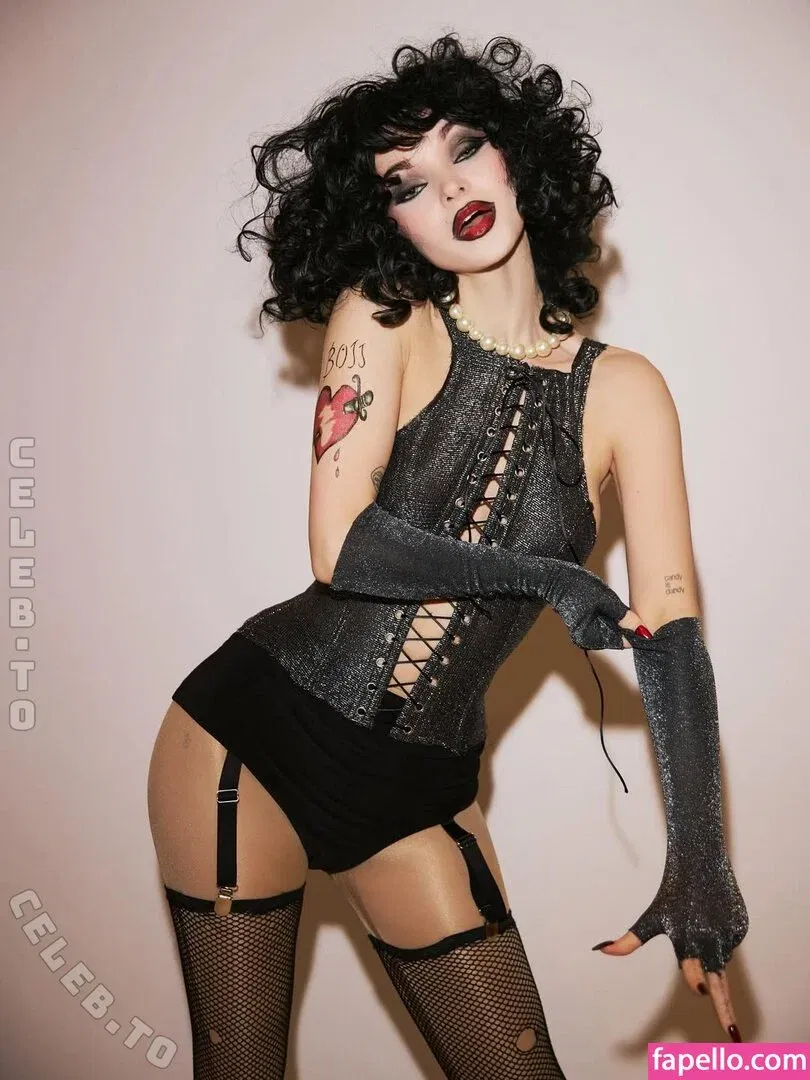 Dove Cameron Onlyfans Photo Gallery 