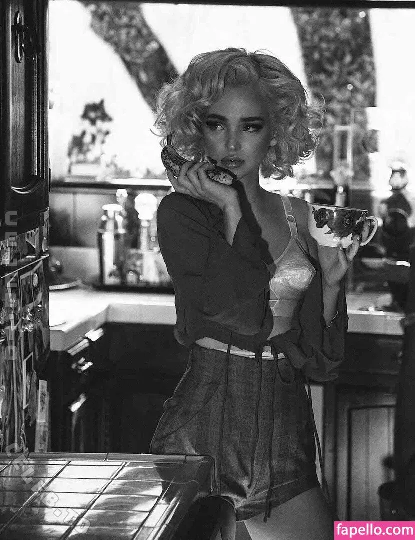 Dove Cameron Onlyfans Photo Gallery 