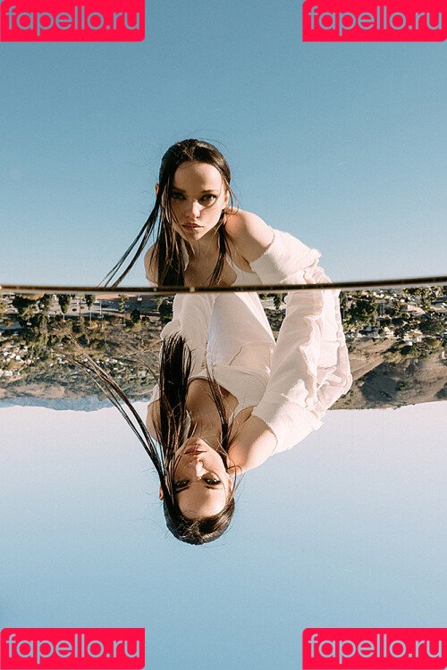 Dove Cameron Onlyfans Photo Gallery 