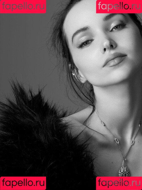 Dove Cameron Onlyfans Photo Gallery 