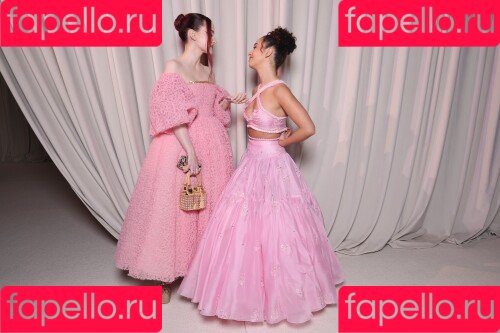 Dove Cameron Onlyfans Photo Gallery 