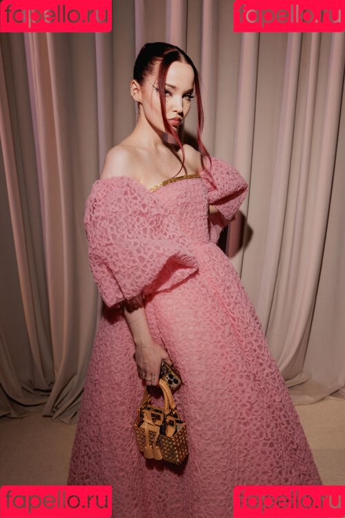 Dove Cameron Onlyfans Photo Gallery 