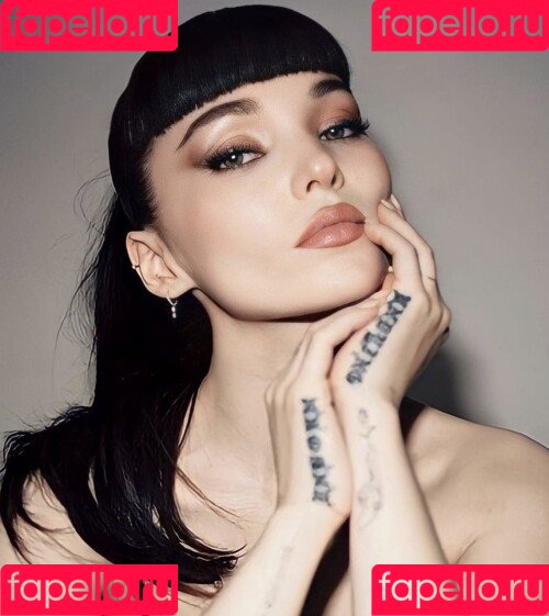 Dove Cameron Onlyfans Photo Gallery 