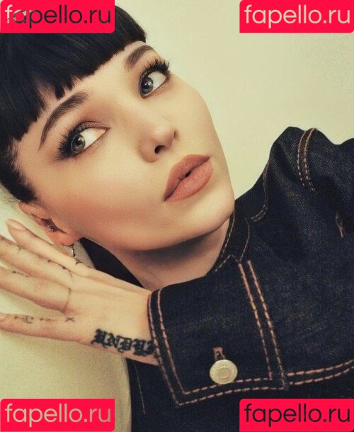 Dove Cameron Onlyfans Photo Gallery 