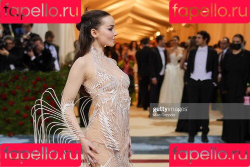 Dove Cameron Onlyfans Photo Gallery 