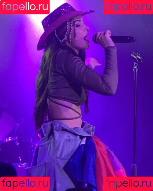 Dove Cameron Onlyfans Photo Gallery 