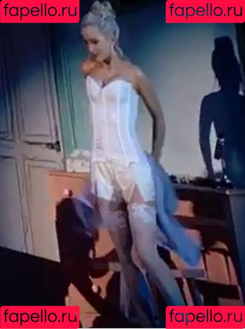 Dove Cameron Onlyfans Photo Gallery 