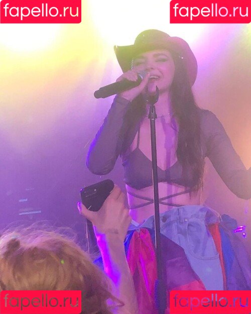 Dove Cameron Onlyfans Photo Gallery 