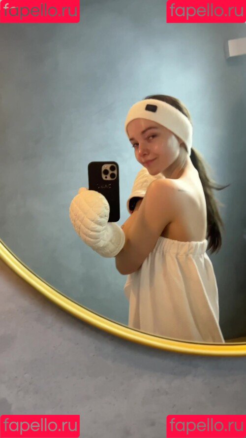 Dove Cameron Onlyfans Photo Gallery 