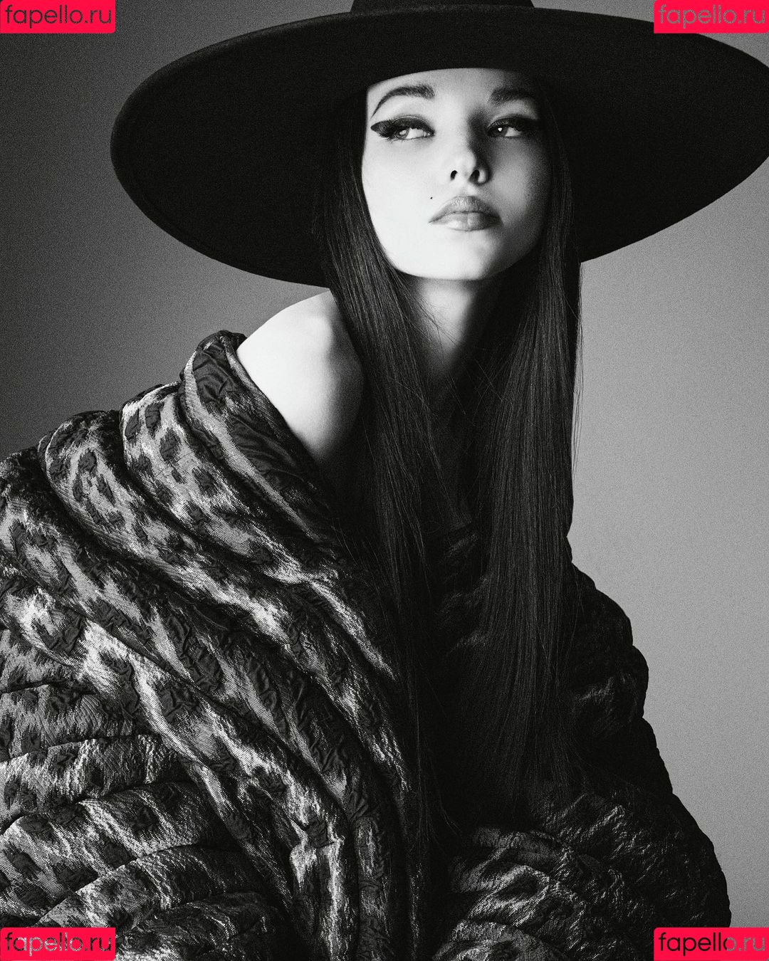 Dove Cameron Onlyfans Photo Gallery 