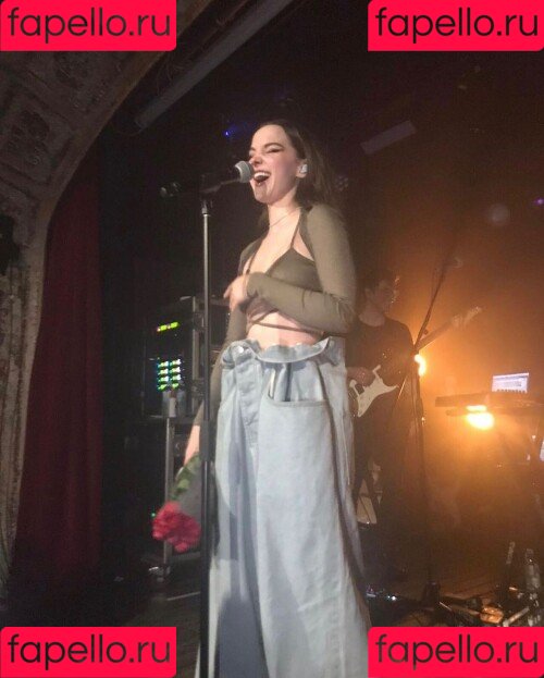 Dove Cameron Onlyfans Photo Gallery 