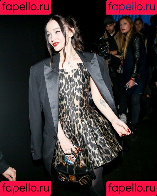 Dove Cameron Onlyfans Photo Gallery 