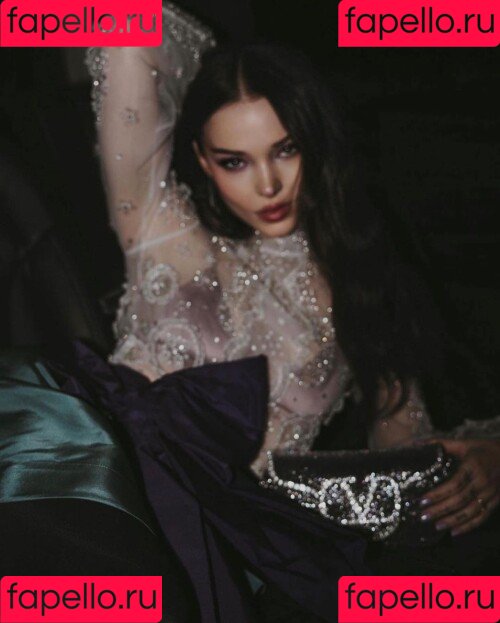 Dove Cameron Onlyfans Photo Gallery 