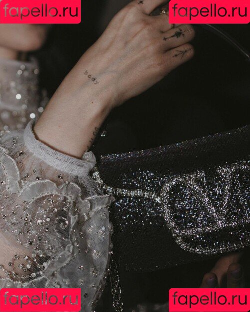 Dove Cameron Onlyfans Photo Gallery 