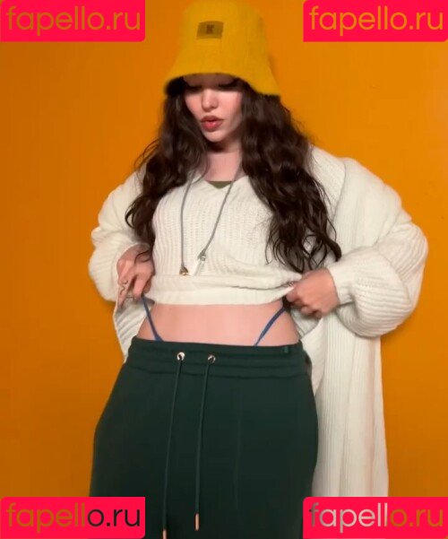 Dove Cameron Onlyfans Photo Gallery 