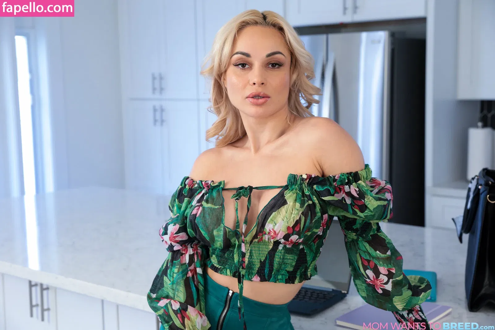 Crystal Rush Onlyfans Photo Gallery 