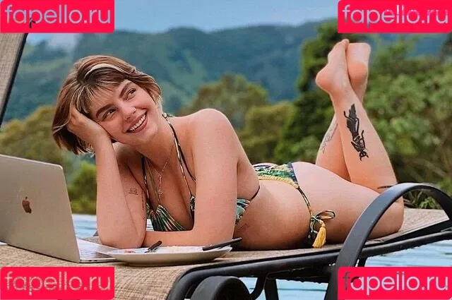 Triz Pariz Onlyfans Photo Gallery 