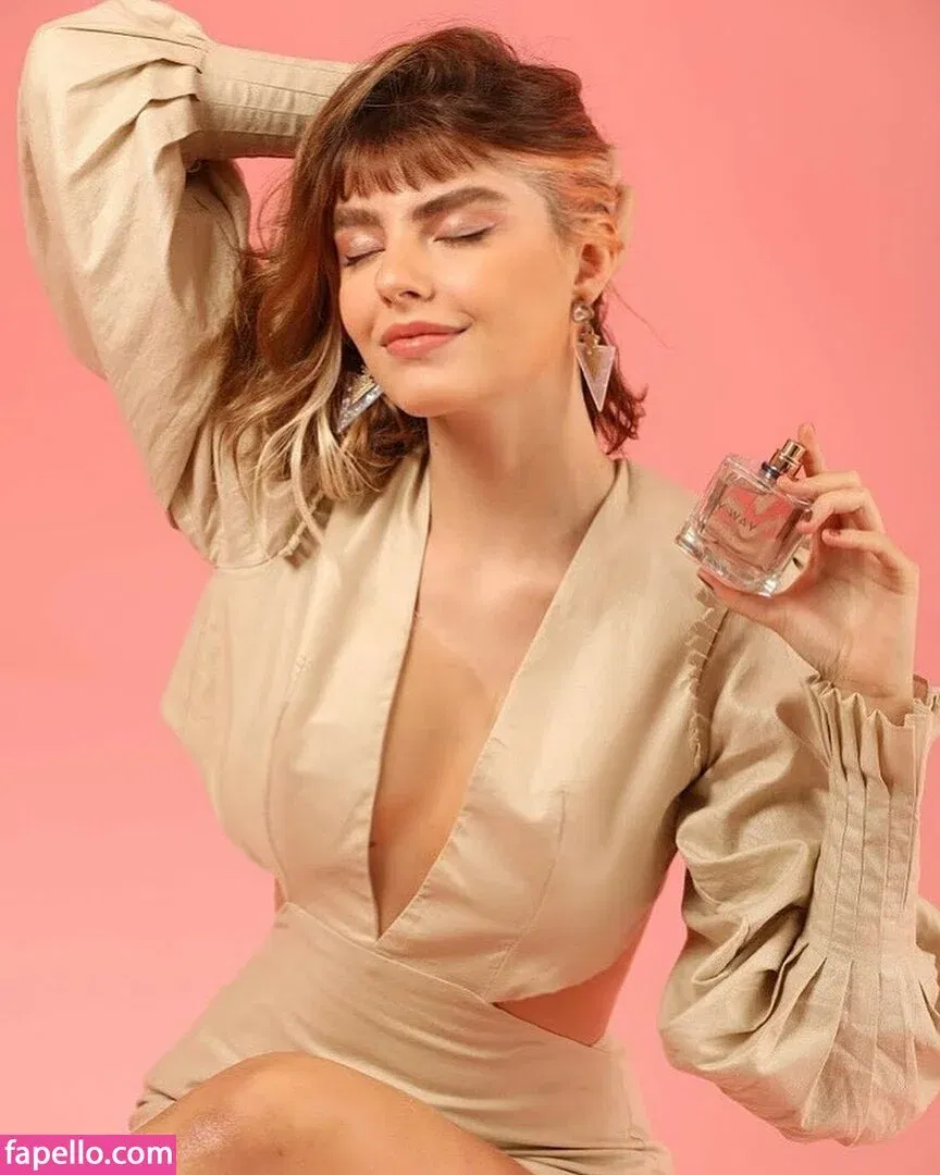 Triz Pariz Onlyfans Photo Gallery 