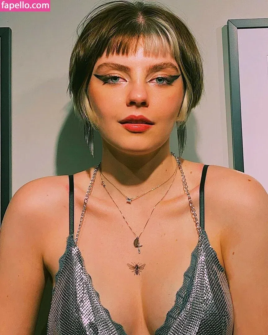 Triz Pariz Onlyfans Photo Gallery 