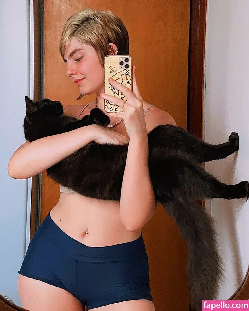 Triz Pariz Onlyfans Photo Gallery 