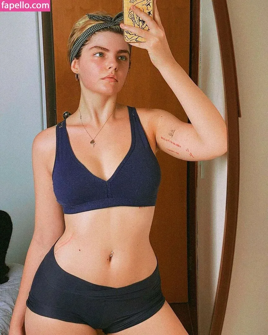 Triz Pariz Onlyfans Photo Gallery 