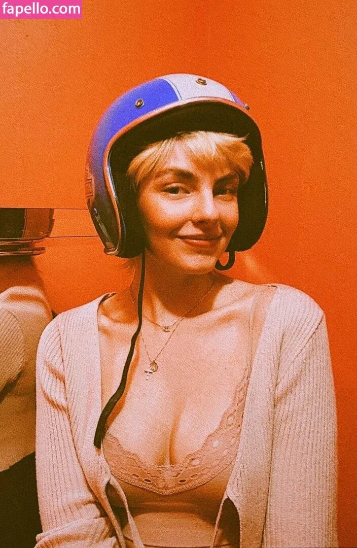 Triz Pariz Onlyfans Photo Gallery 