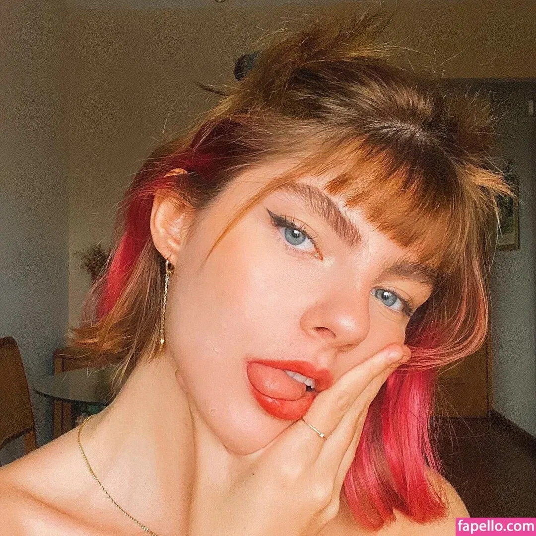 Triz Pariz Onlyfans Photo Gallery 