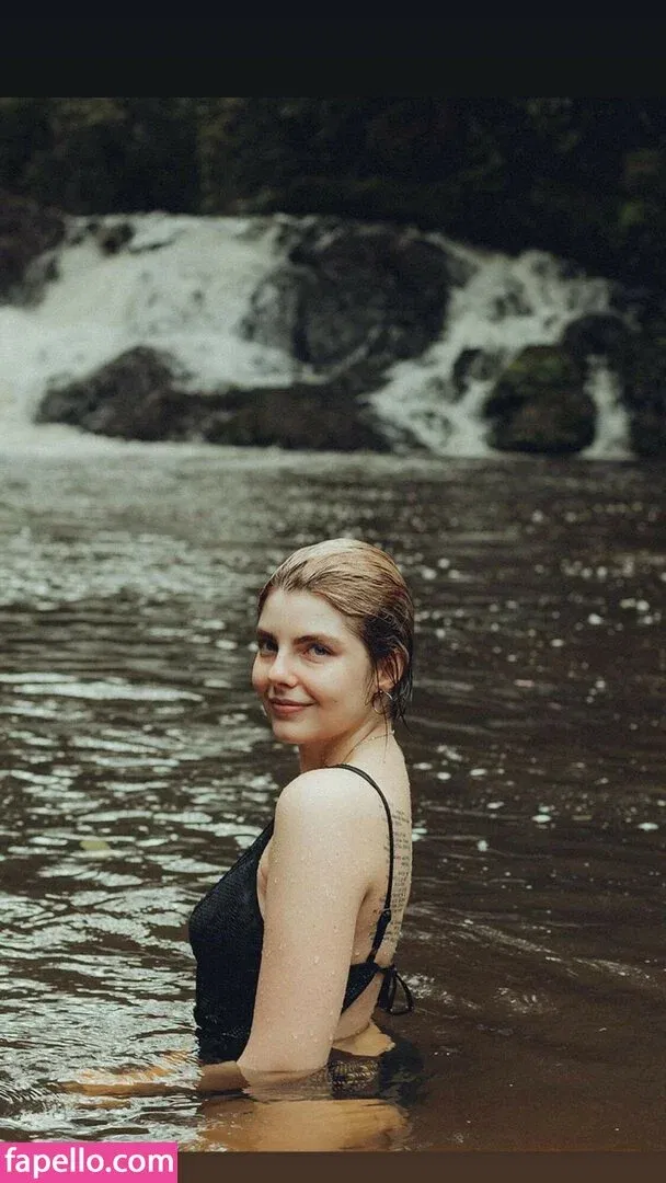 Triz Pariz Onlyfans Photo Gallery 