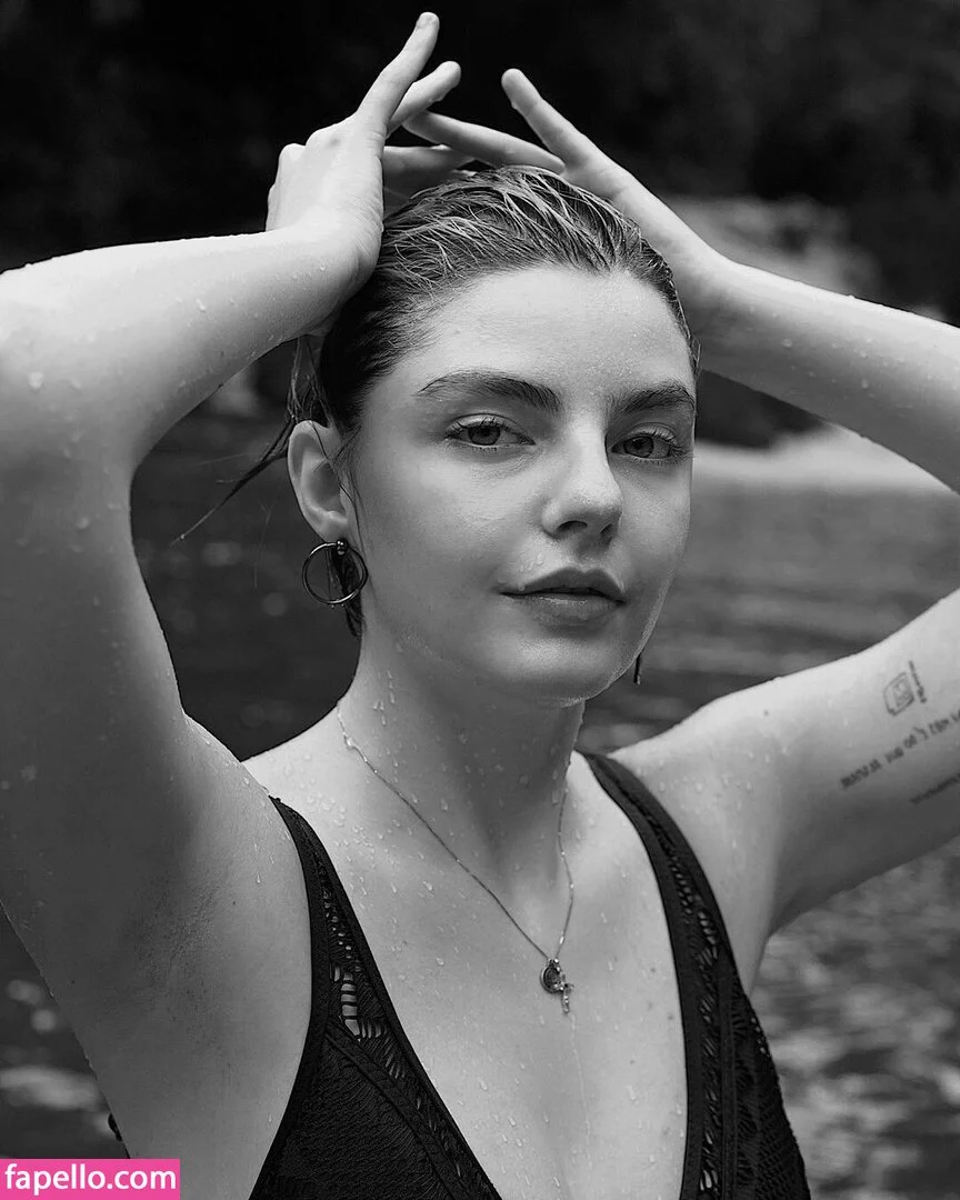 Triz Pariz Onlyfans Photo Gallery 