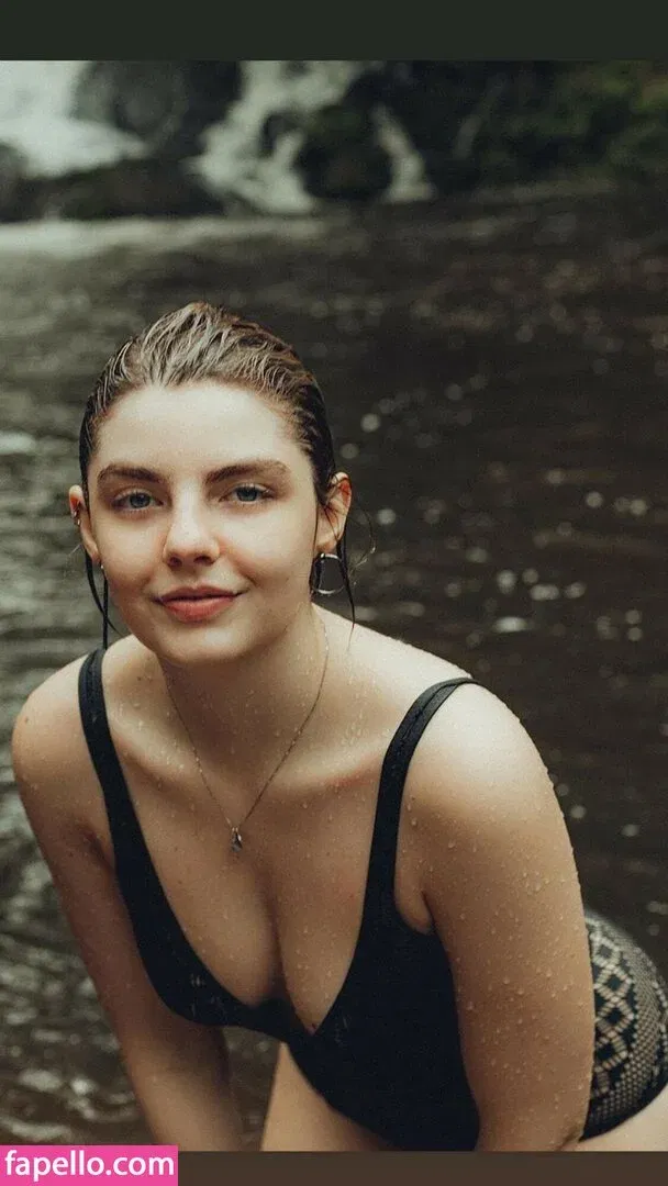 Triz Pariz Onlyfans Photo Gallery 