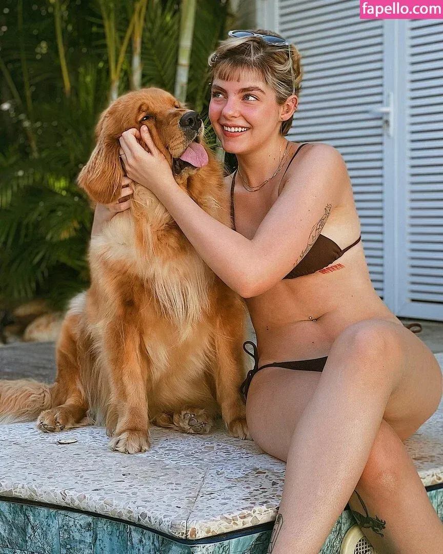 Triz Pariz Onlyfans Photo Gallery 