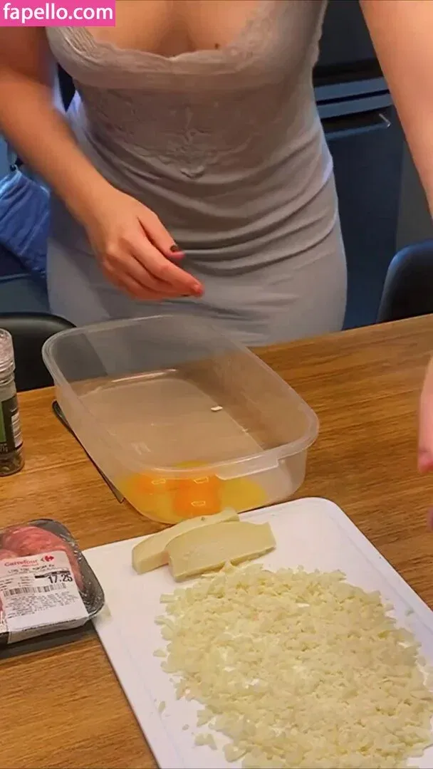 Triz Pariz Onlyfans Photo Gallery 