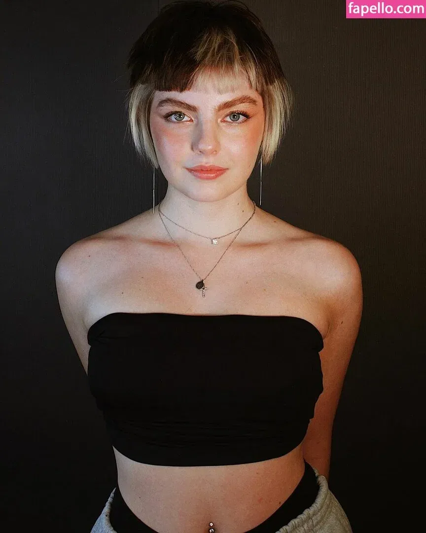 Triz Pariz Onlyfans Photo Gallery 