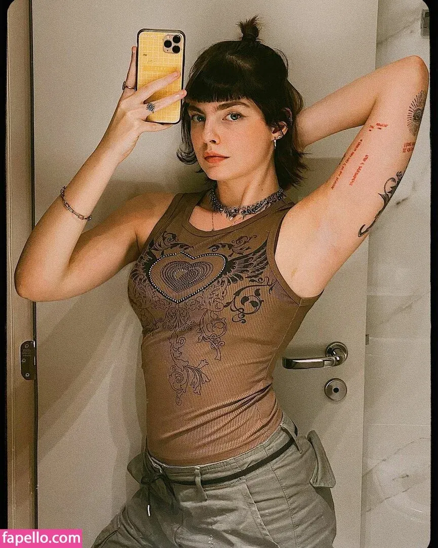 Triz Pariz Onlyfans Photo Gallery 