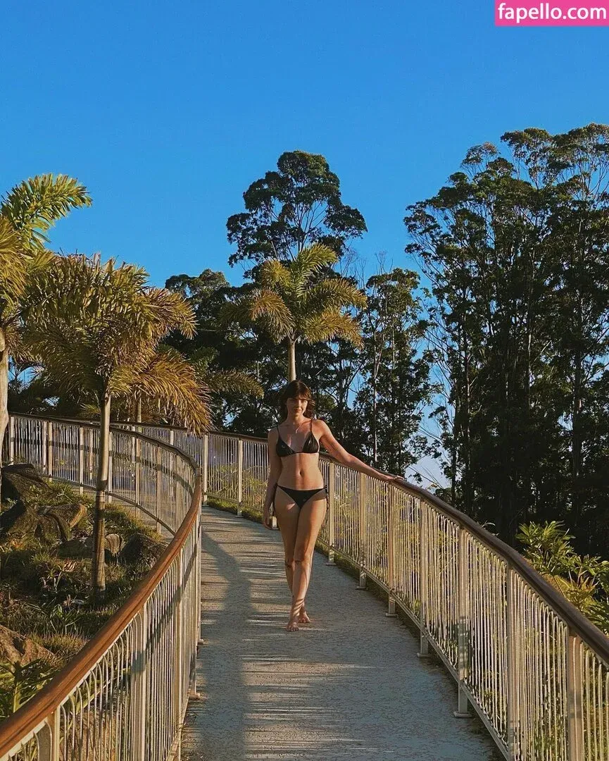 Triz Pariz Onlyfans Photo Gallery 