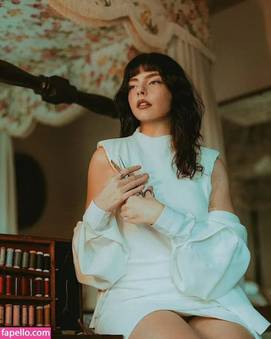 Triz Pariz Onlyfans Photo Gallery 