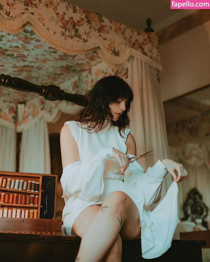 Triz Pariz Onlyfans Photo Gallery 