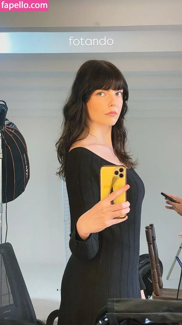 Triz Pariz Onlyfans Photo Gallery 