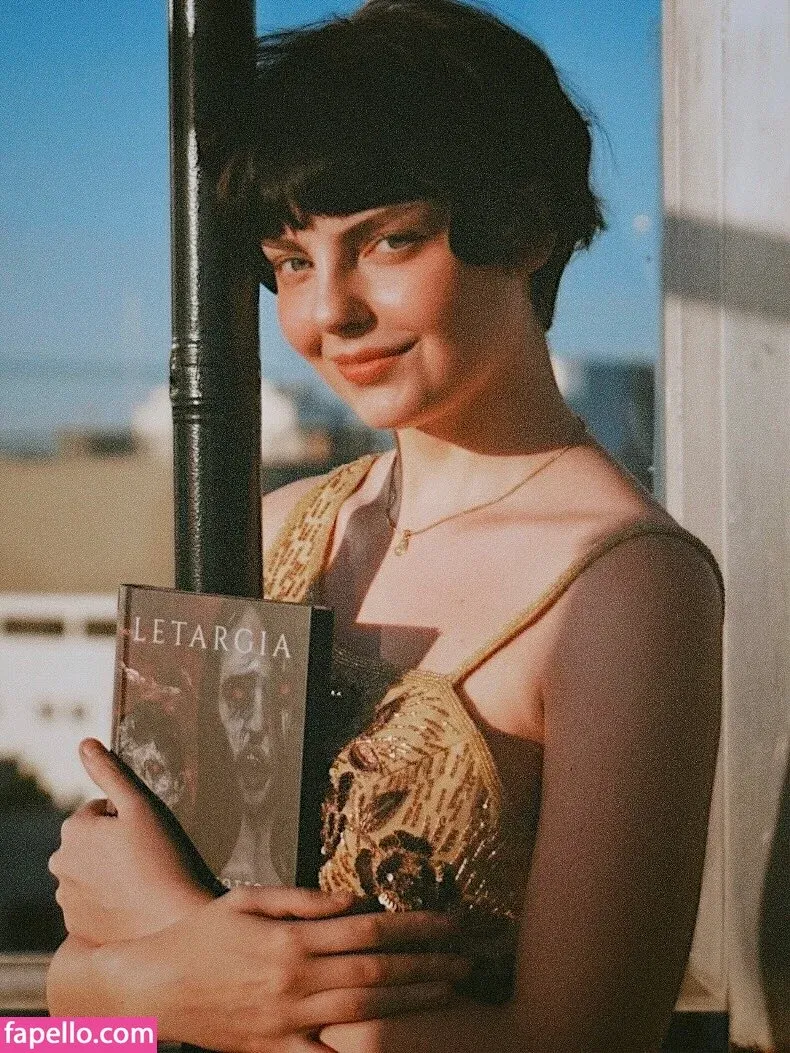 Triz Pariz Onlyfans Photo Gallery 