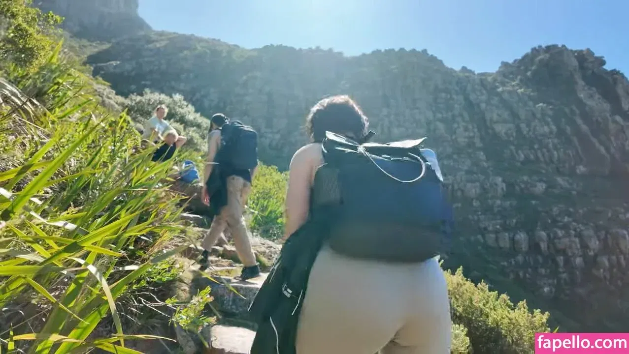 Triz Pariz Onlyfans Photo Gallery 