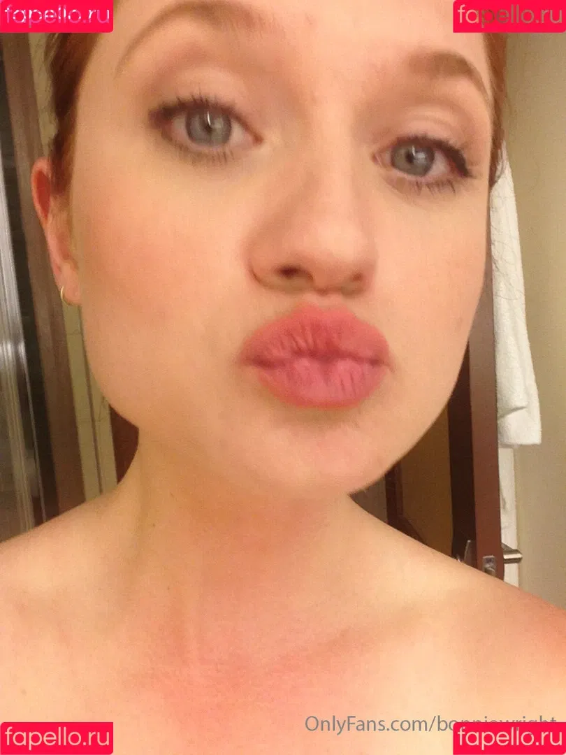 Bonnie Wright Onlyfans Photo Gallery 