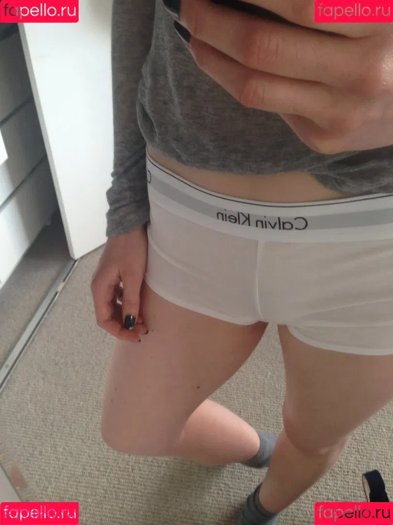 Bonnie Wright Onlyfans Photo Gallery 