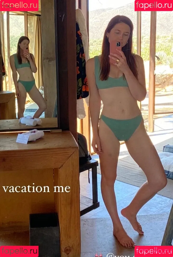 Bonnie Wright Onlyfans Photo Gallery 